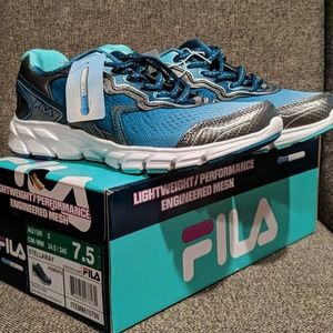 !!BRAND NEW!! FILA COOLMAX Athletic Shoes